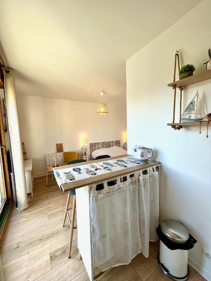 Salm, Coquet Studio Avec Balcon Ouistreham Kültér fotó